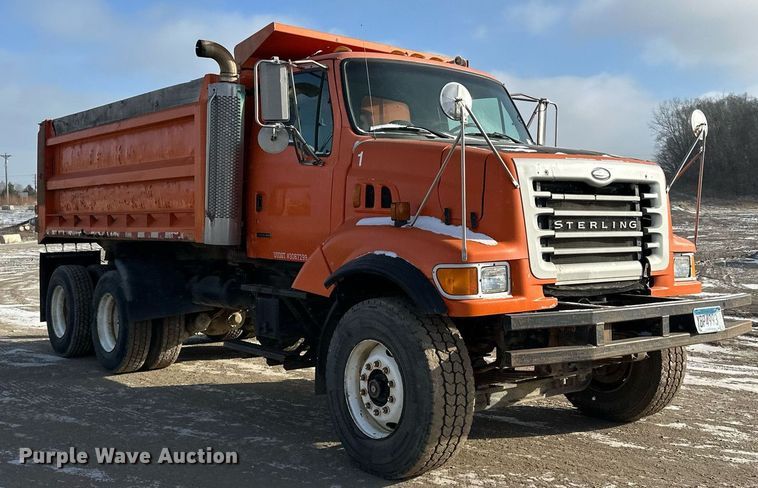 image for item DV0542 2003 Sterling dump truck