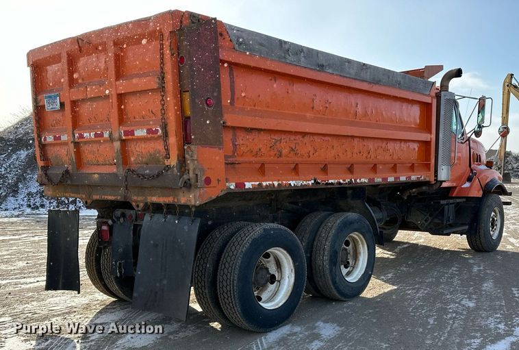 image for item DV0542 2003 Sterling dump truck