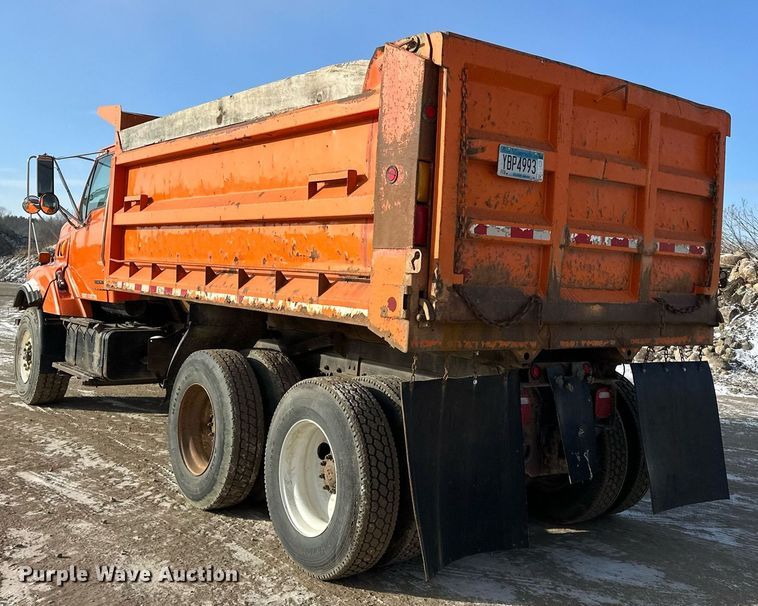 image for item DV0542 2003 Sterling dump truck