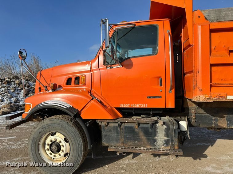 image for item DV0542 2003 Sterling dump truck