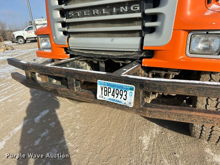 image for item DV0542 2003 Sterling dump truck