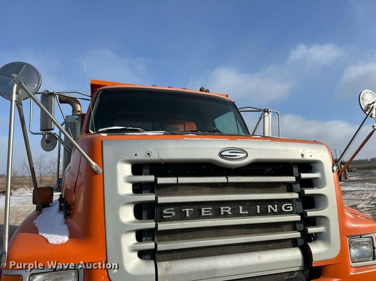 image for item DV0542 2003 Sterling dump truck