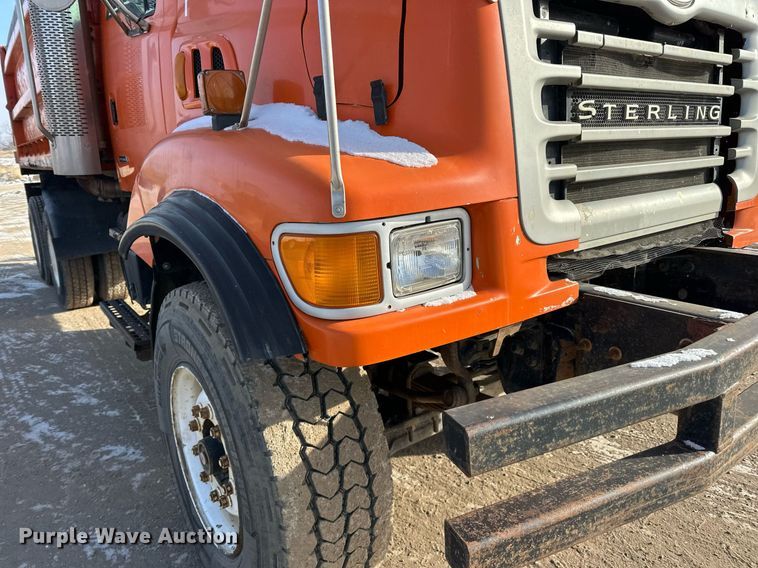 image for item DV0542 2003 Sterling dump truck