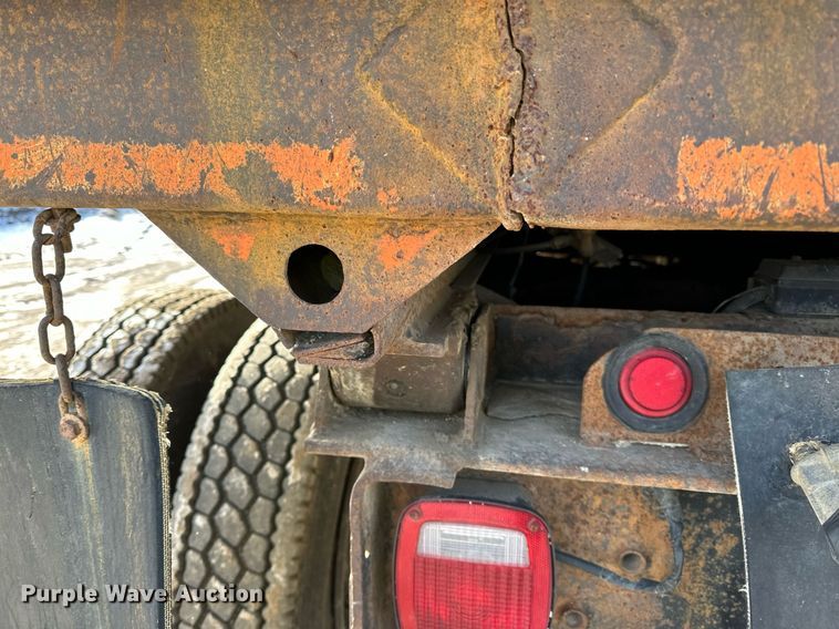 image for item DV0542 2003 Sterling dump truck