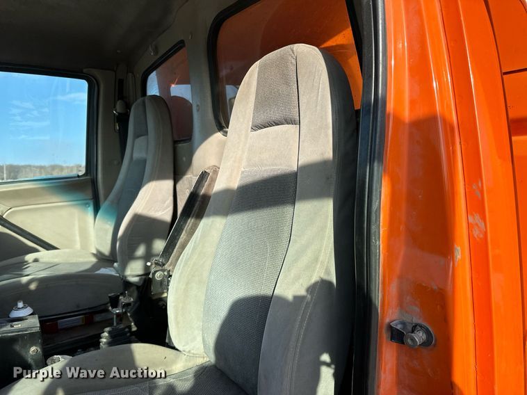 image for item DV0542 2003 Sterling dump truck