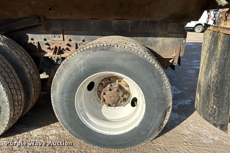 image for item DV0542 2003 Sterling dump truck