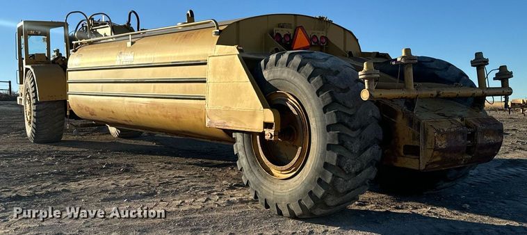 image for item DV2851 1979 Caterpillar 623B water wagon
