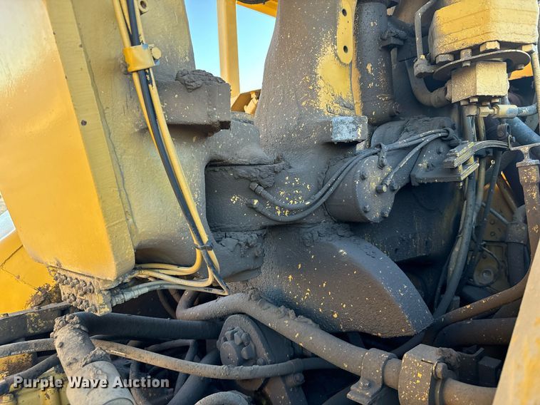 image for item DV2851 1979 Caterpillar 623B water wagon