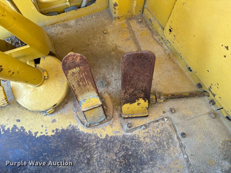 image for item DV2851 1979 Caterpillar 623B water wagon