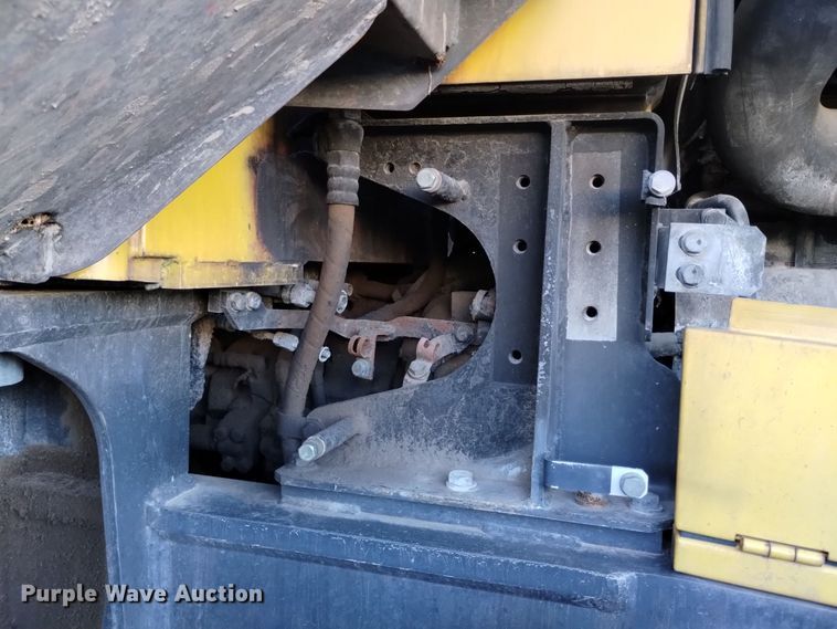 image for item DV6586 2014 Komatsu WA380-7 wheel loader