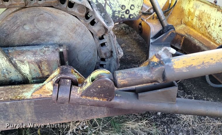 image for item DV6587 1970 International Harvester TD 20B dozer