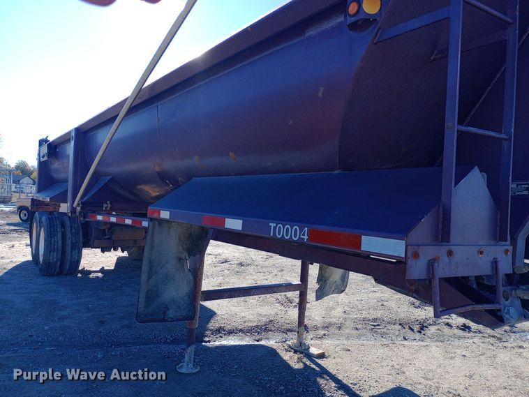 image for item DW0906 2000 Western end dump trailer