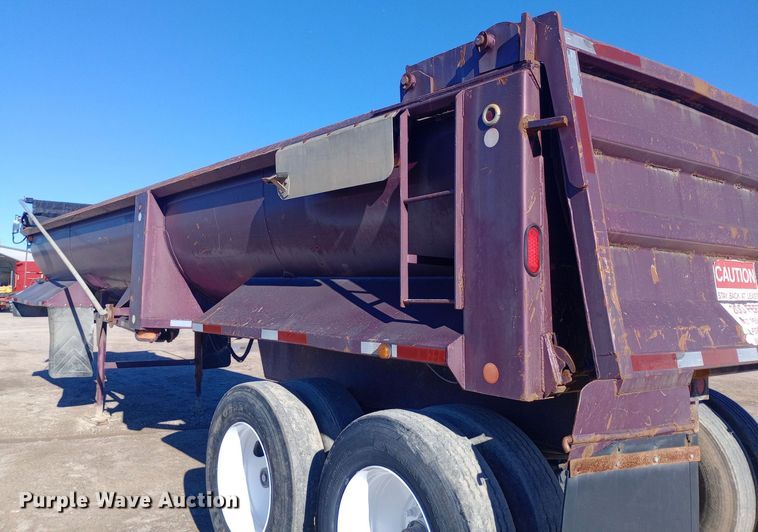 image for item DW0906 2000 Western end dump trailer