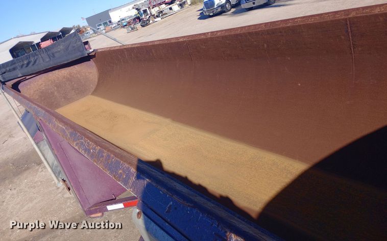 image for item DW0906 2000 Western end dump trailer