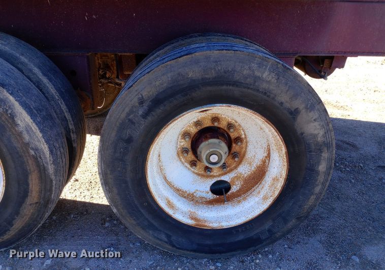 image for item DW0906 2000 Western end dump trailer