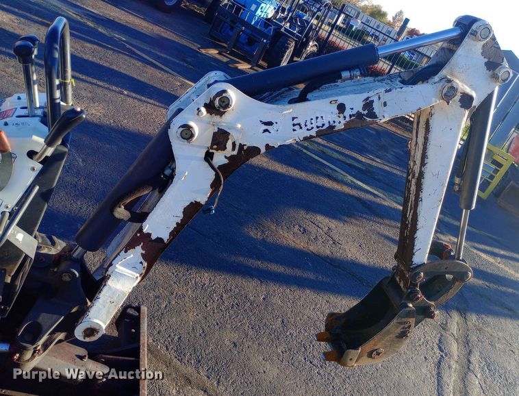 image for item DW0910 2017 Bobcat 418 mini excavator