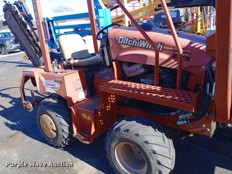 image for item DW0912 2015 Ditch Witch  RT45 trencher