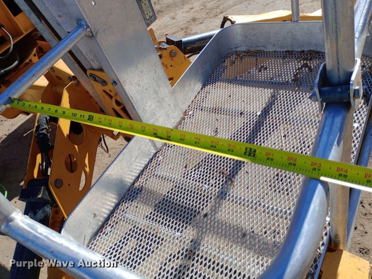 image for item DW0913 2017 Houlotte 4527A boom lift