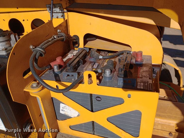 image for item DW0913 2017 Houlotte 4527A boom lift