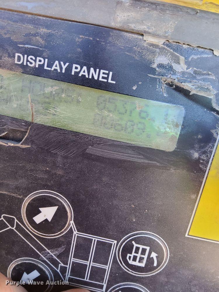 image for item DW0913 2017 Houlotte 4527A boom lift