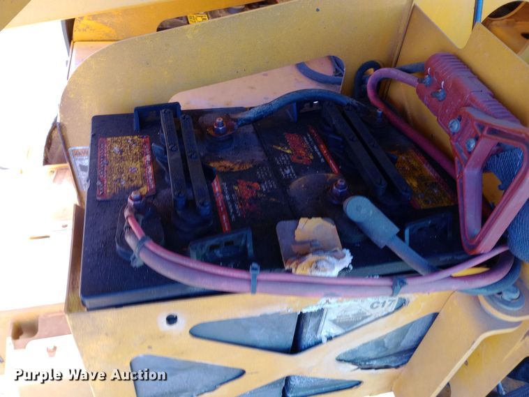 image for item DW0913 2017 Houlotte 4527A boom lift