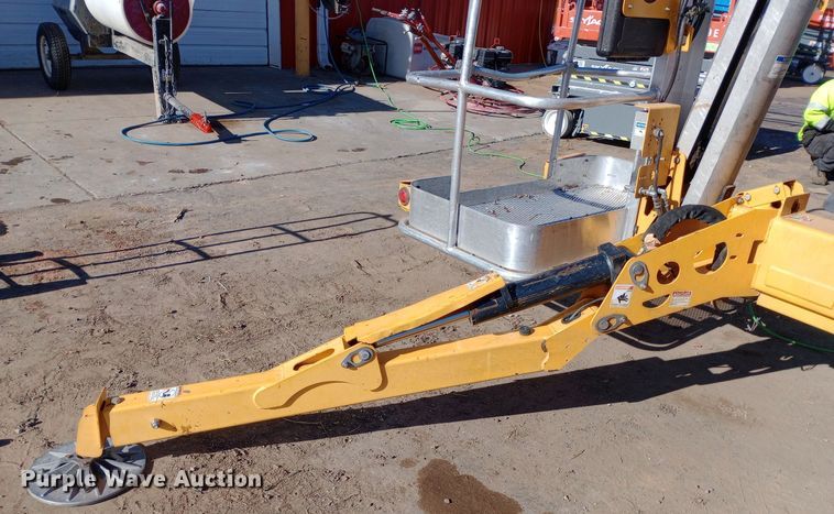 image for item DW0913 2017 Houlotte 4527A boom lift