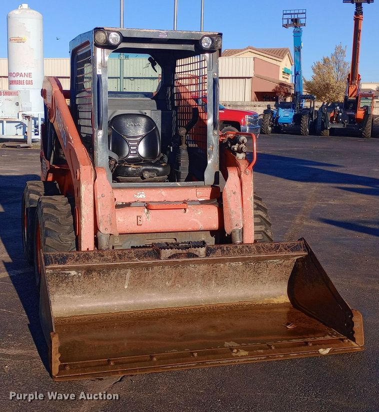 image for item DW0915 2017 Kubota SSV65 skid steer loader