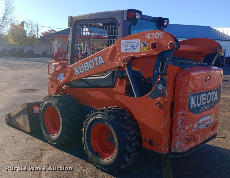 image for item DW0915 2017 Kubota SSV65 skid steer loader