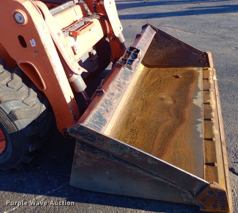 image for item DW0915 2017 Kubota SSV65 skid steer loader