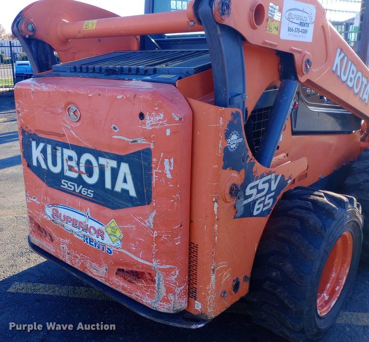 image for item DW0915 2017 Kubota SSV65 skid steer loader