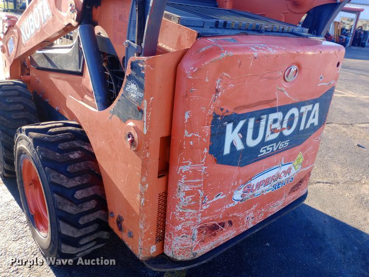 image for item DW0915 2017 Kubota SSV65 skid steer loader