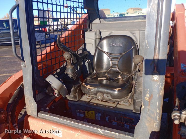 image for item DW0915 2017 Kubota SSV65 skid steer loader