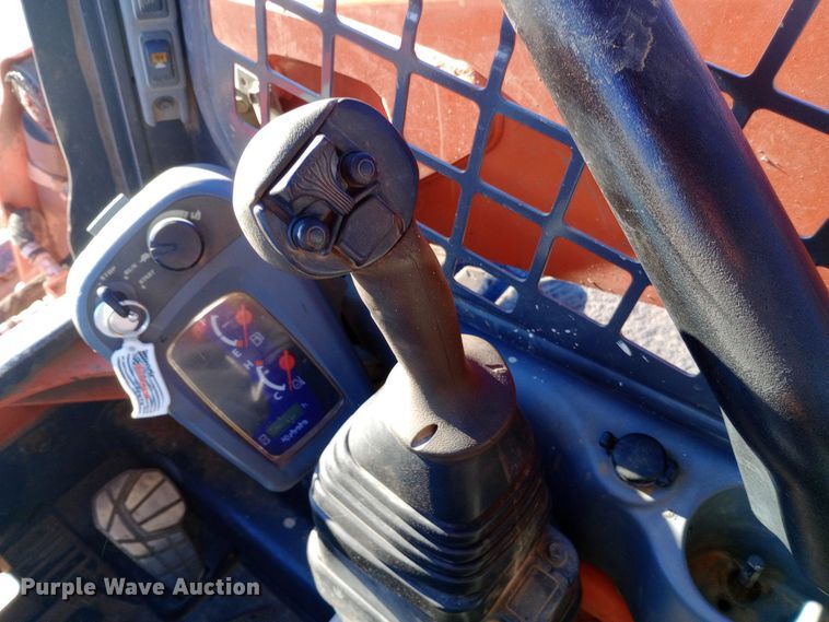 image for item DW0915 2017 Kubota SSV65 skid steer loader