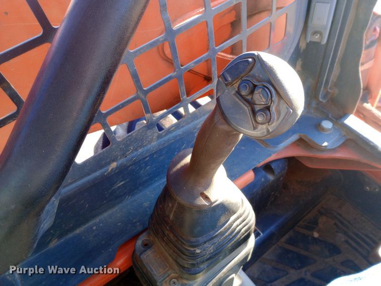 image for item DW0915 2017 Kubota SSV65 skid steer loader