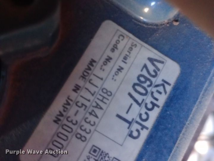 image for item DW0915 2017 Kubota SSV65 skid steer loader