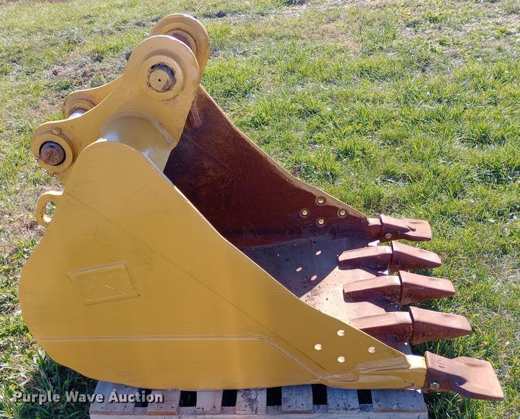 image for item DW0919 Caterpillar  excavator bucket