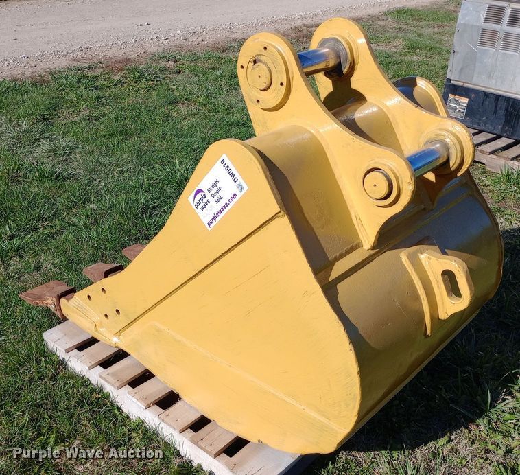 image for item DW0919 Caterpillar  excavator bucket