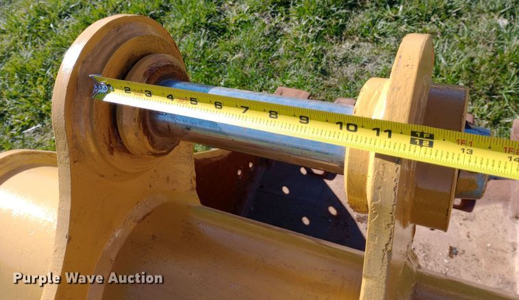 image for item DW0919 Caterpillar  excavator bucket