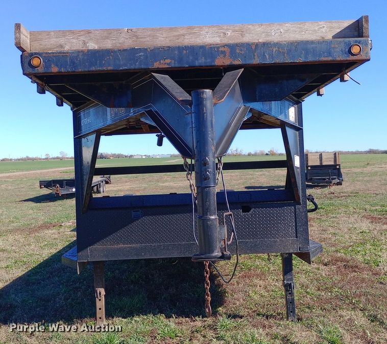 image for item DW0926 2004 Load-Max equipment trailer