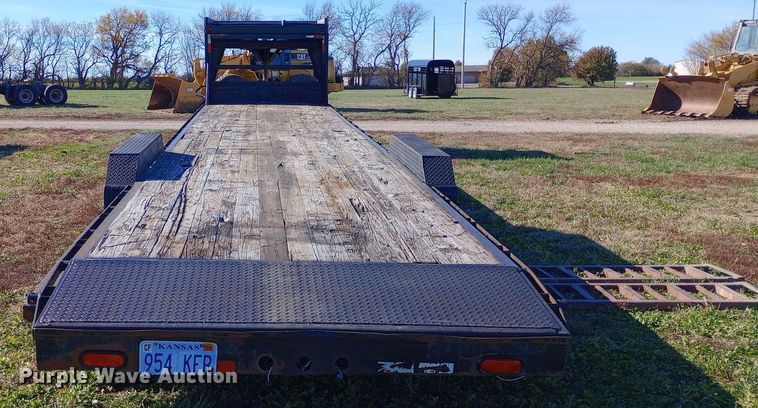 image for item DW0926 2004 Load-Max equipment trailer