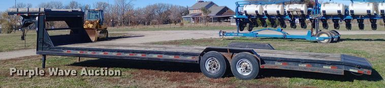 image for item DW0926 2004 Load-Max equipment trailer