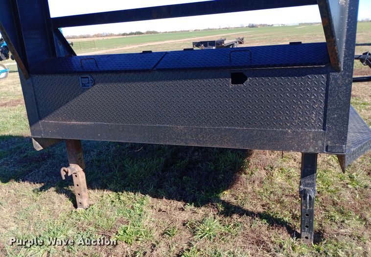 image for item DW0926 2004 Load-Max equipment trailer