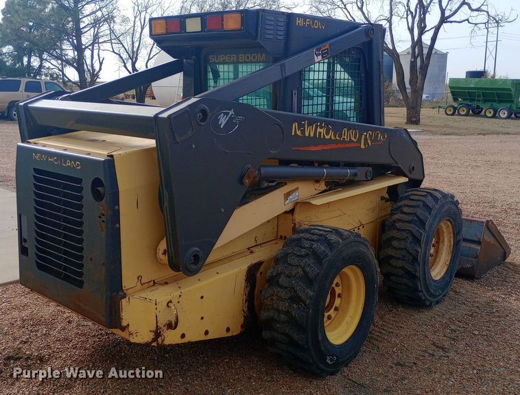 image for item DW0954 2002 New Holland LS190 skid steer loader