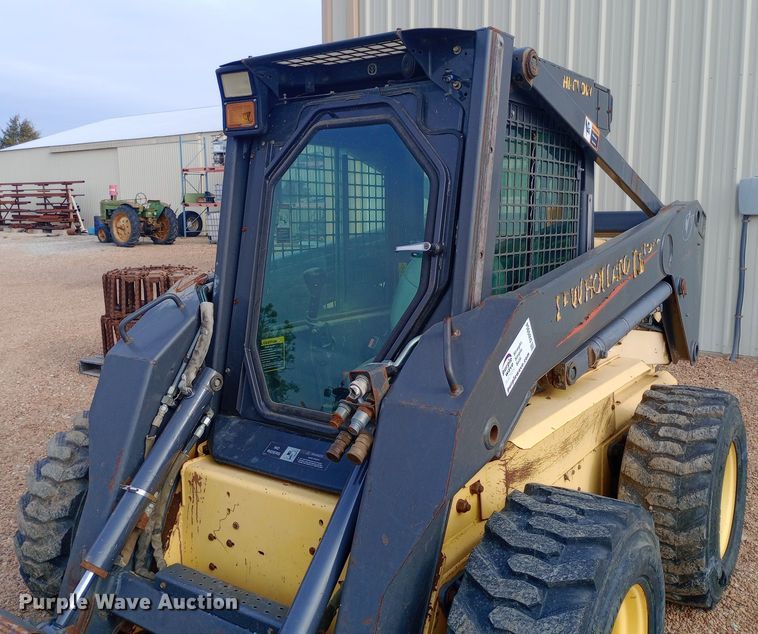 image for item DW0954 2002 New Holland LS190 skid steer loader