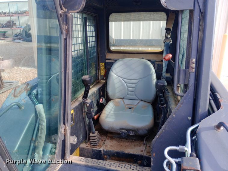 image for item DW0954 2002 New Holland LS190 skid steer loader