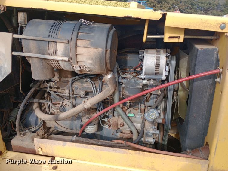 image for item DW0954 2002 New Holland LS190 skid steer loader