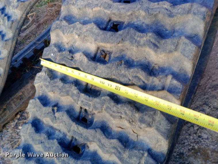 image for item DW0976 Skid steer tracks