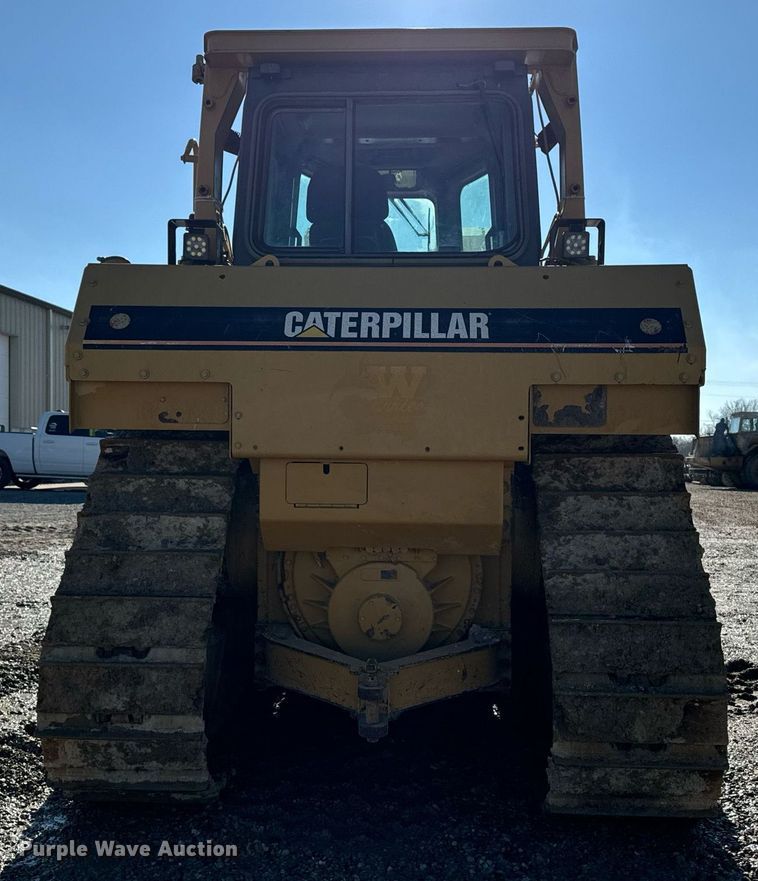 image for item DW2414 2004 Caterpillar D6R XL dozer
