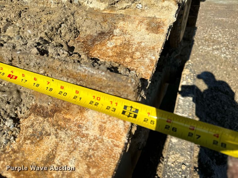 image for item DW2414 2004 Caterpillar D6R XL dozer