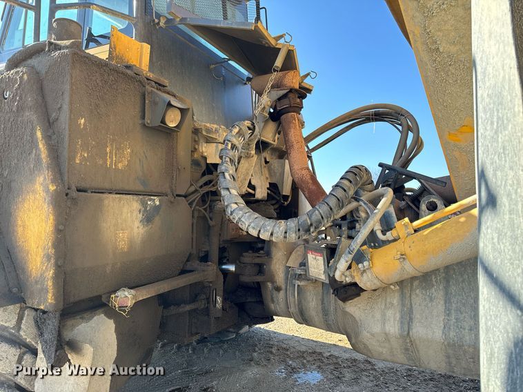 image for item DW2415 2014 Komatsu HM400-3 articulated haul truck